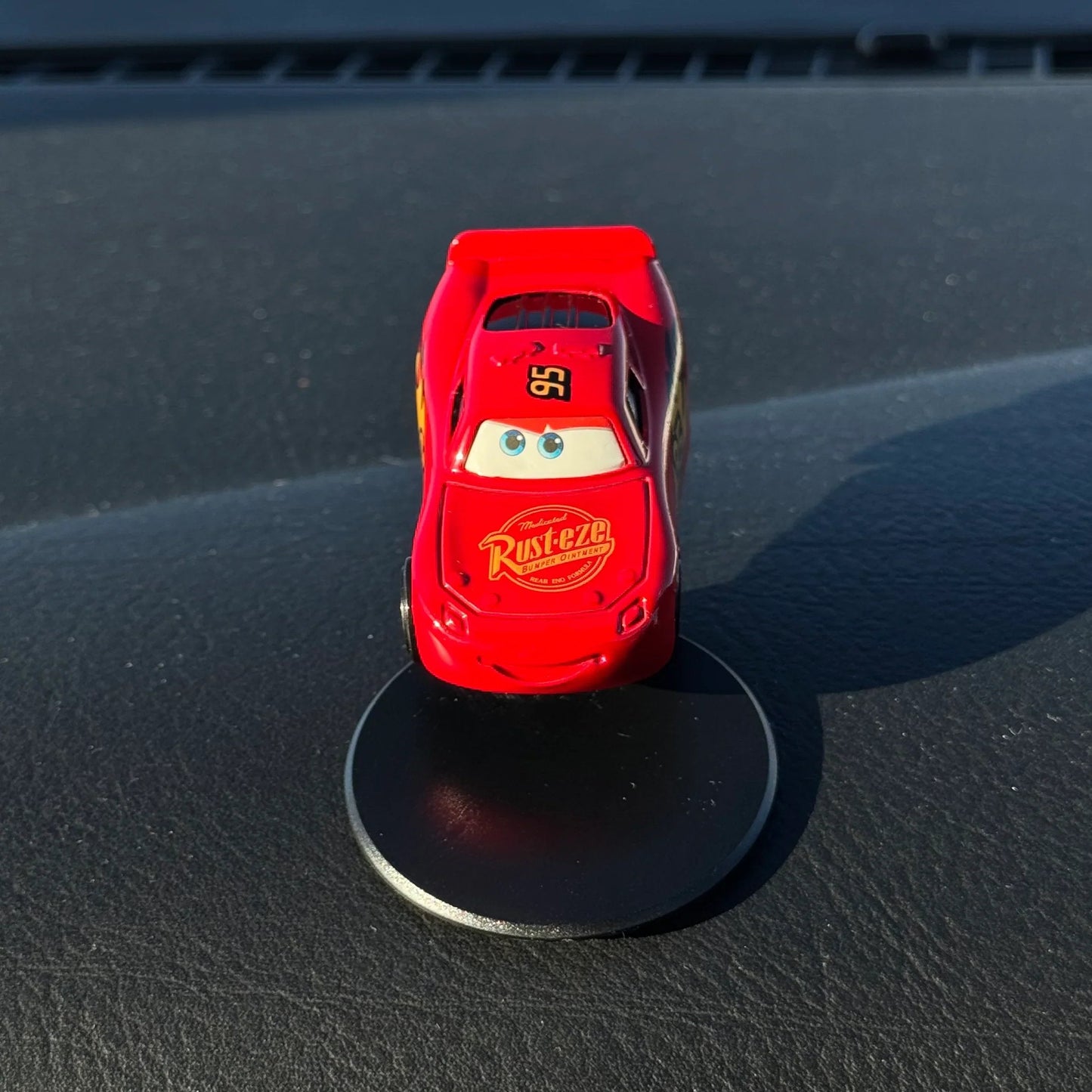 🔖Early Christmas Sale: 48% Off🔥-🚗Dashboard Drifter | Lightning McQueen Edition | Motion-Activated Racer