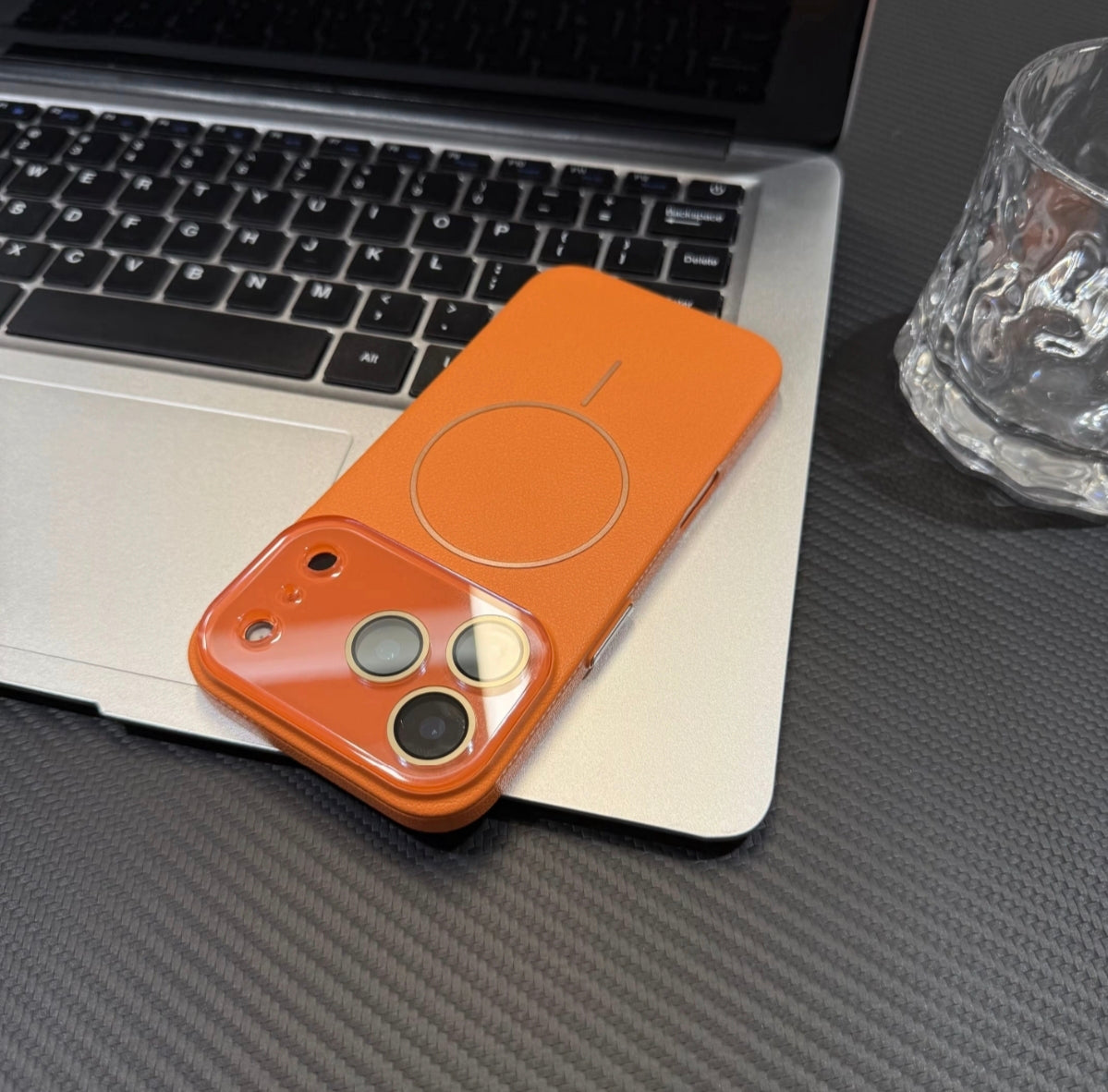 🔖Early Christmas Sale: 50% Off🔥Premium Wireless Charging Leather-Textured iPhone Case