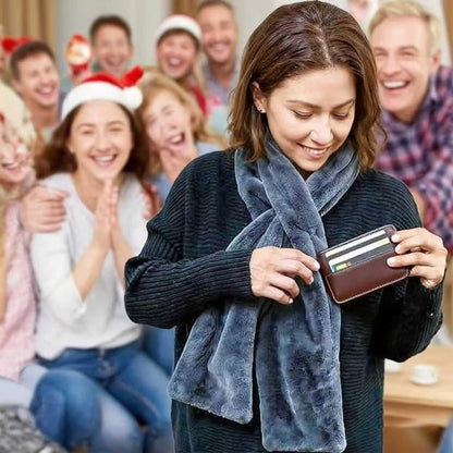 50% OFF – 🎅🧣Ultra-Soft Faux Fur Pull-Through Scarf with Secret Zipper Pocket✨